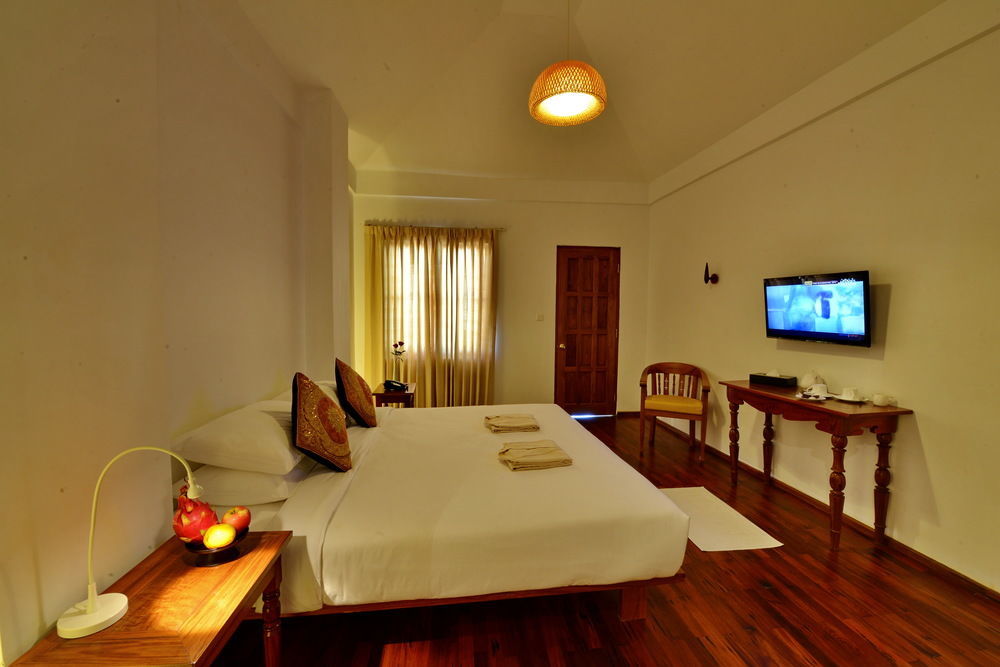 Oasis Hotel Nyaung-U Экстерьер фото
