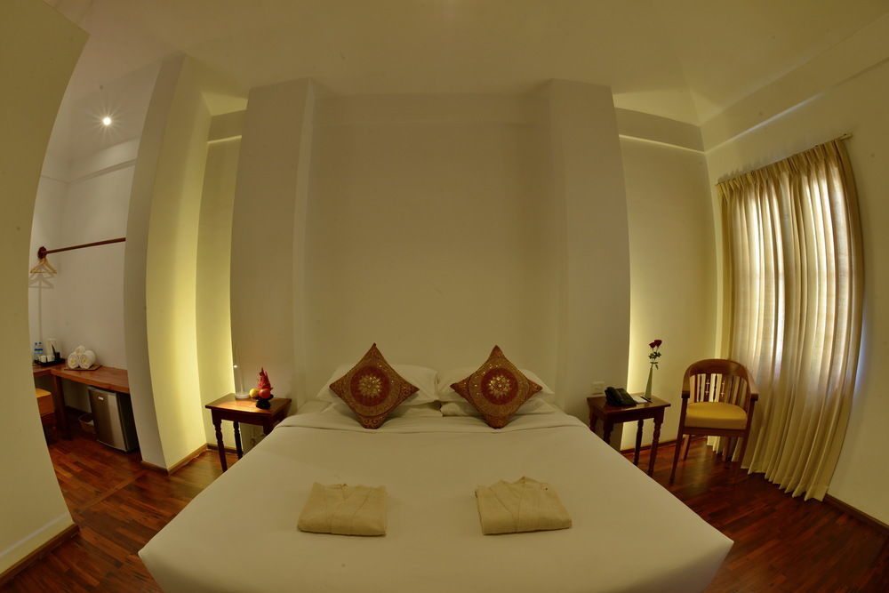 Oasis Hotel Nyaung-U Экстерьер фото