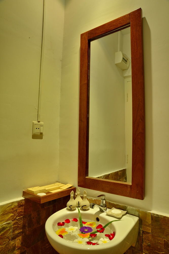 Oasis Hotel Nyaung-U Экстерьер фото