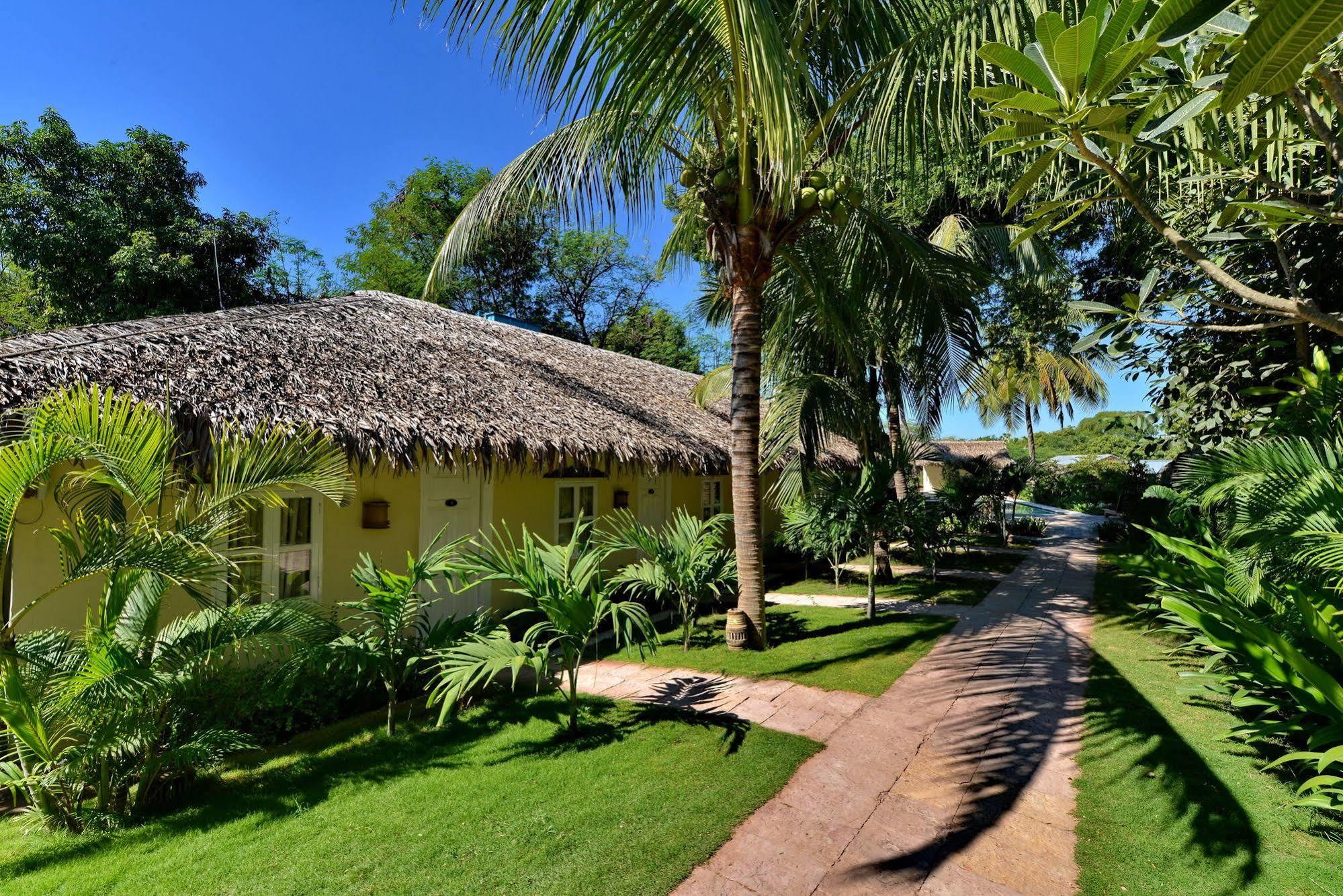 Oasis Hotel Nyaung-U Экстерьер фото