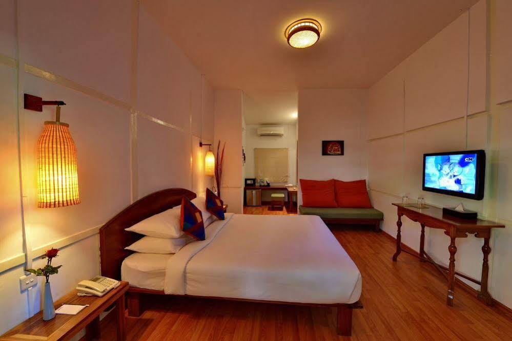 Oasis Hotel Nyaung-U Экстерьер фото